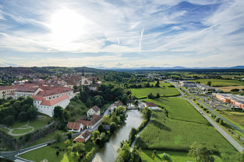 Der 3,5 Kilometer lange Festungsweg garantiert eine spannende Zeitreise in die Vergangenheit Fürstenfelds.