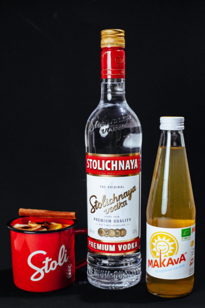 Punsch Rezeptideen: Vodka Makava Punsch