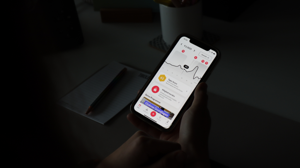 Blutzucker Symbolbild App messen