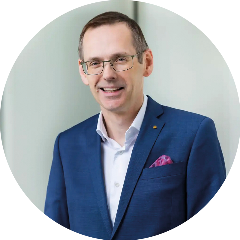 Eigenheim: Portrait von Oliver Kröpfl