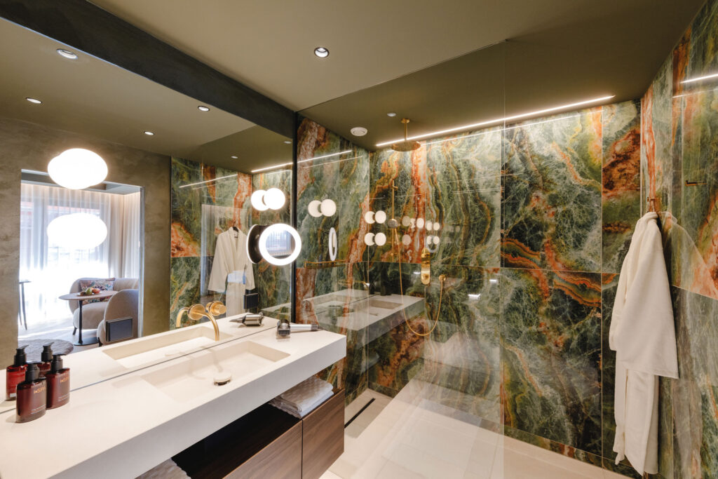 Bad vom Hotelzimmer vom nōa Schladming