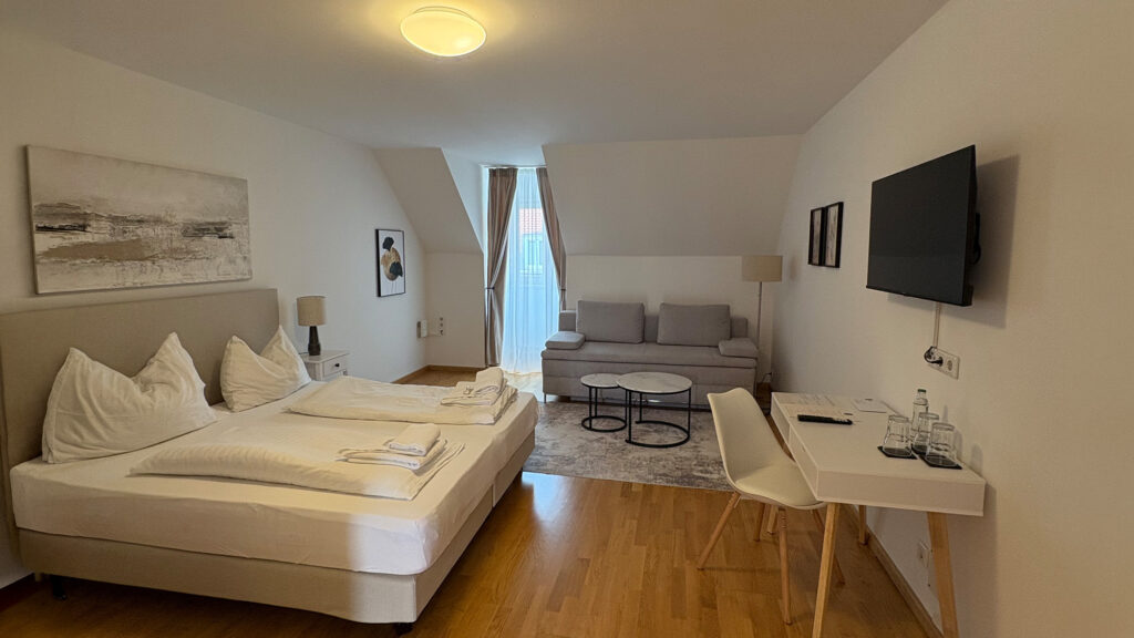 Der Greif: Bild von einem Hotelzimmer.