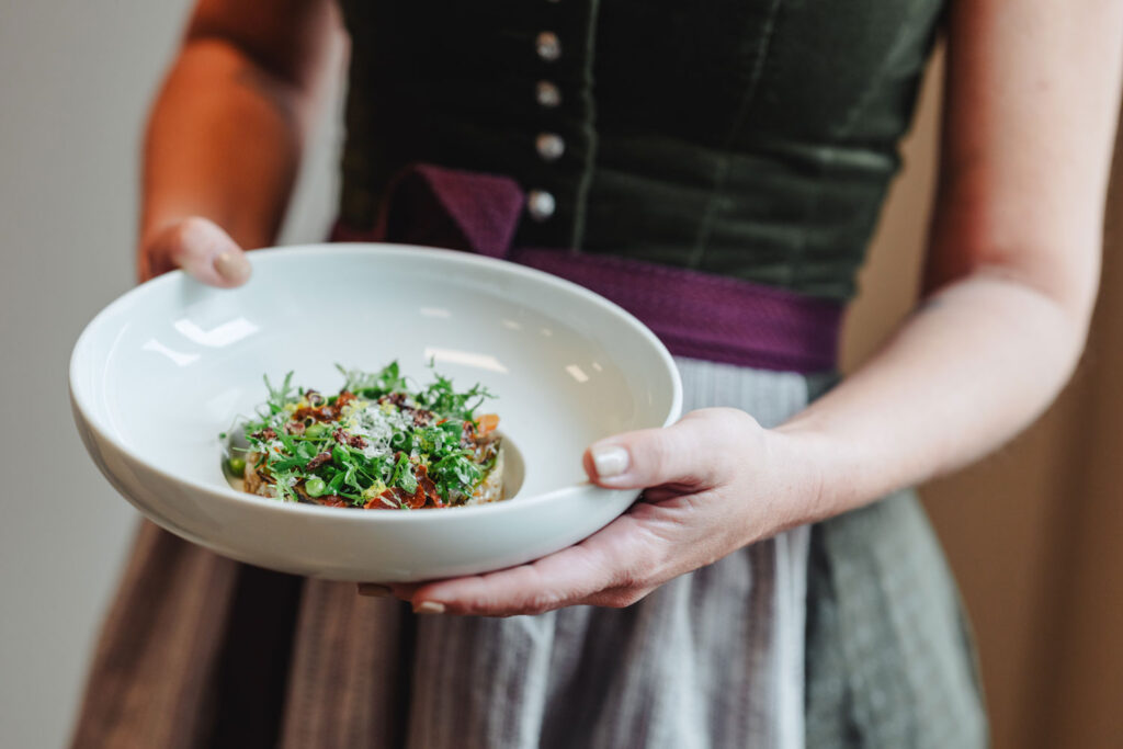 Kulinarik der Erfinder Festival 2026: Teller mit hochklassigem Essen