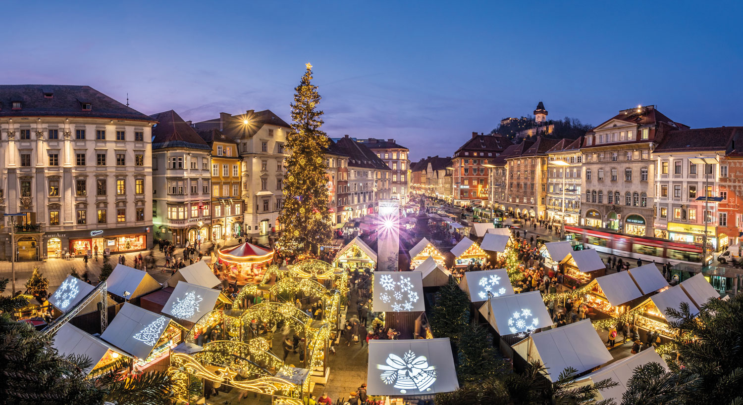 Christkindlmarkt am Hauptplatz in Graz
