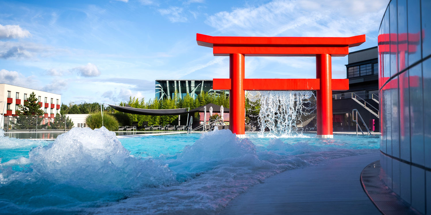Outdoor-Becken im Asia Resort Linsberg